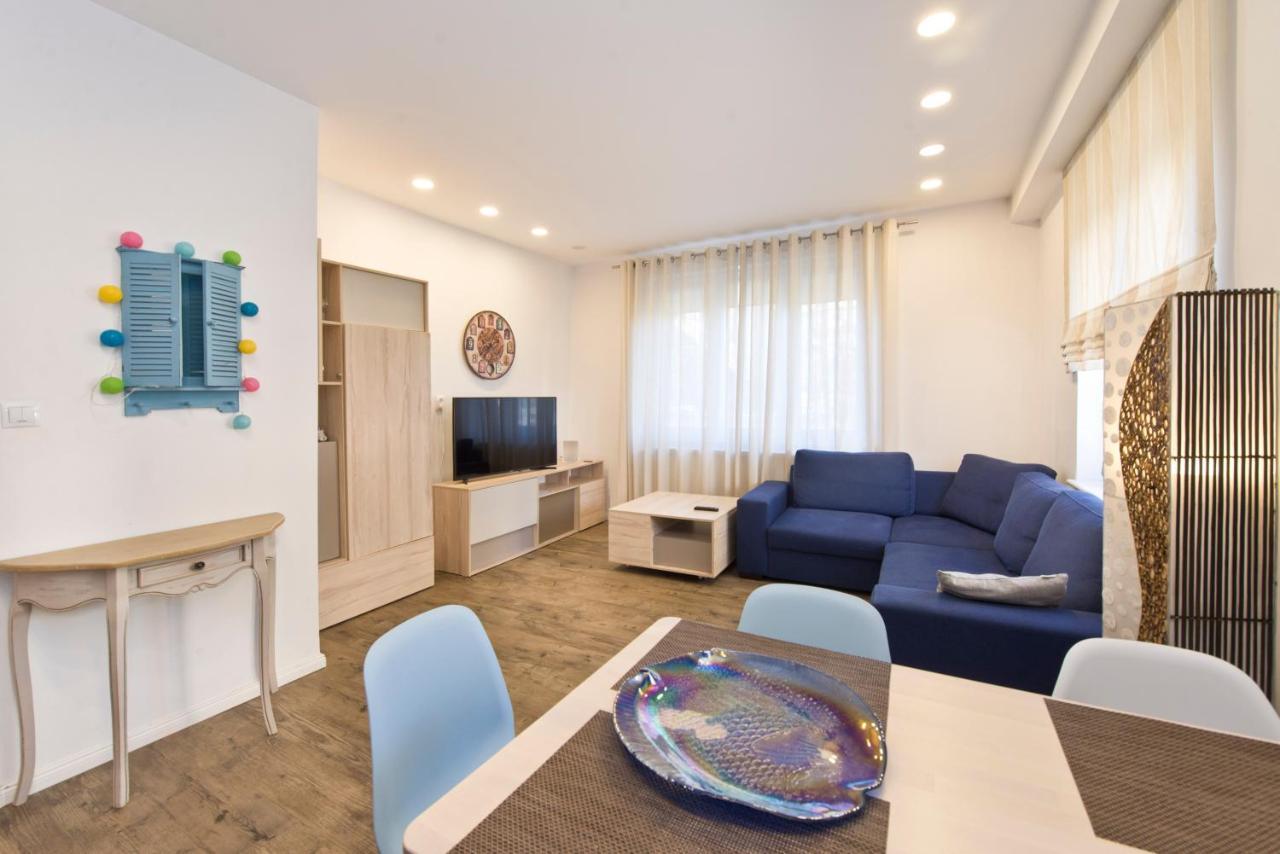 Kawalerka Refektarska Krr Apartment Gdańsk Exterior foto
